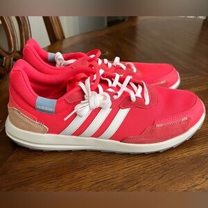 ADIDAS Retrorun Sneaker Size 11 Women’s